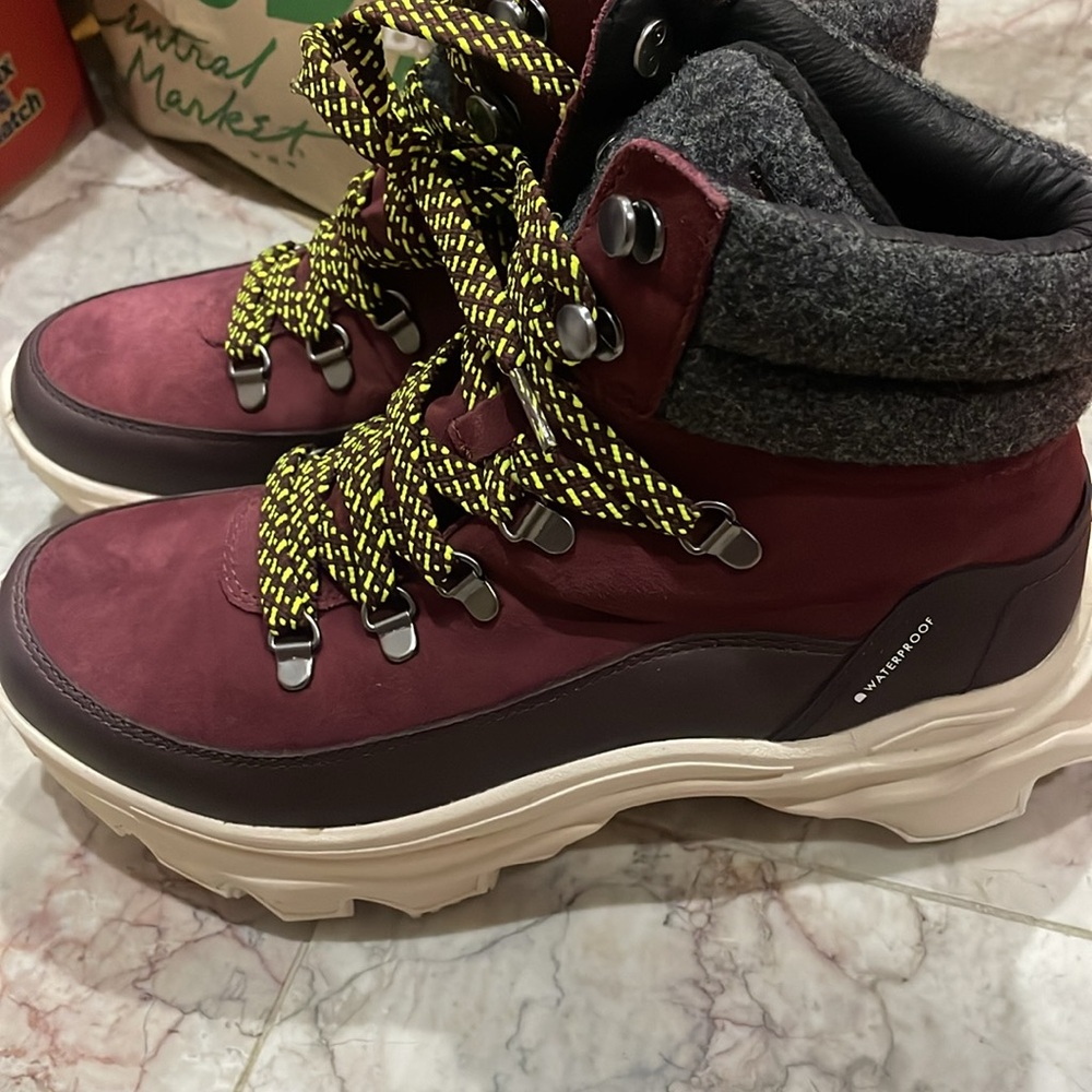 Sorel women’s kinetic break they conquest winter boot new - Picture 2 of 10